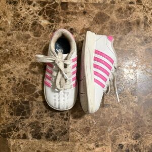 K-Swiss Athletic Kids White and Pink Sneakers Size 6C